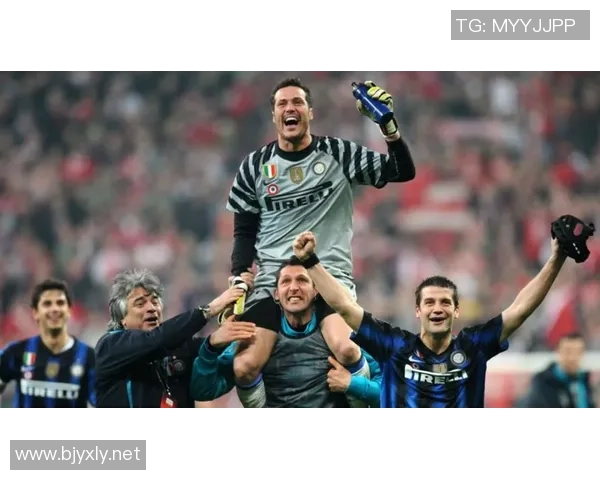 穆里尼奥重返梅阿查引领国际米兰老男孩们再创辉煌三冠王传奇之路